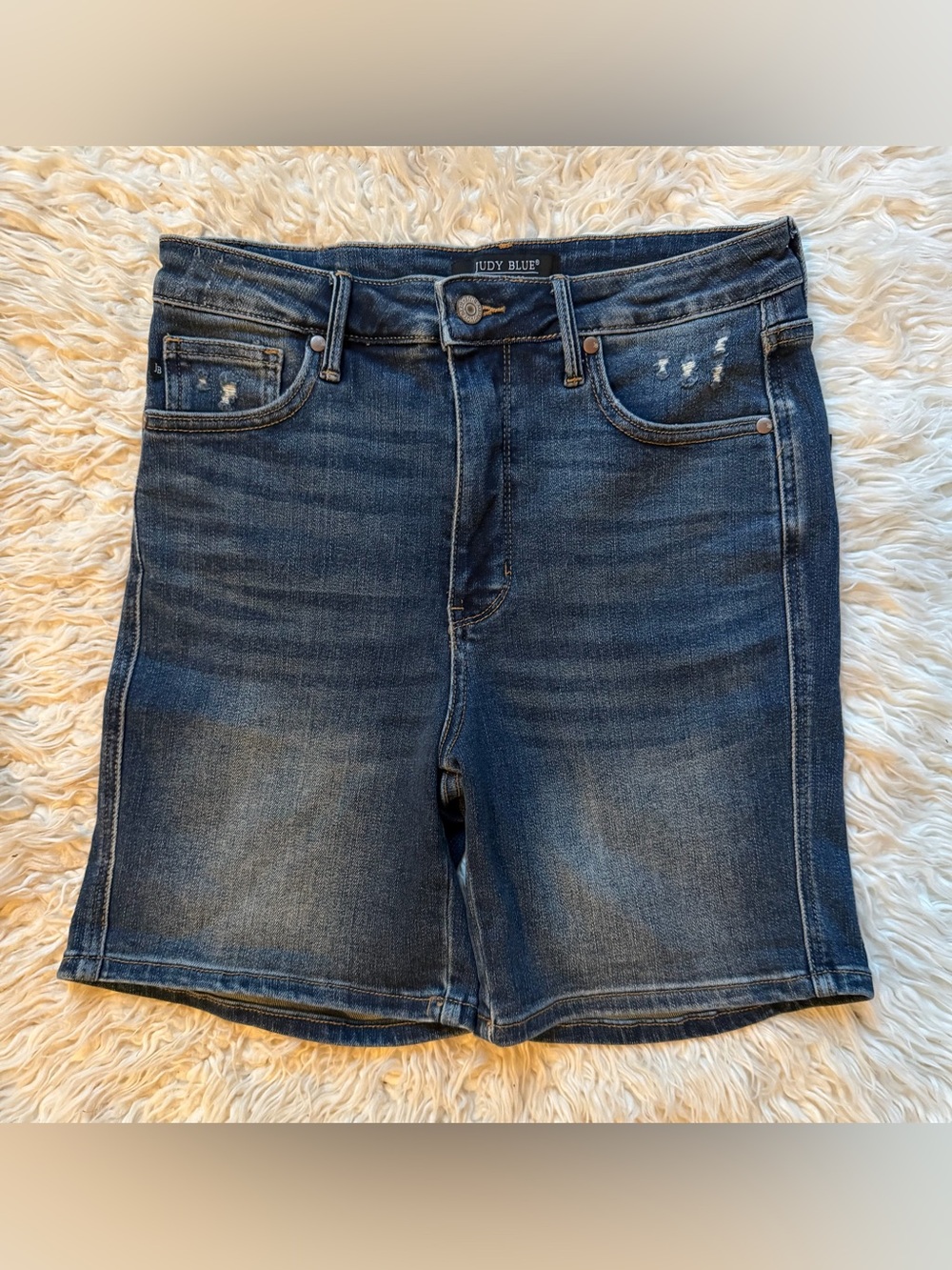 Judy Blue Bermuda Denim Shorts Stretch Can Down Size
